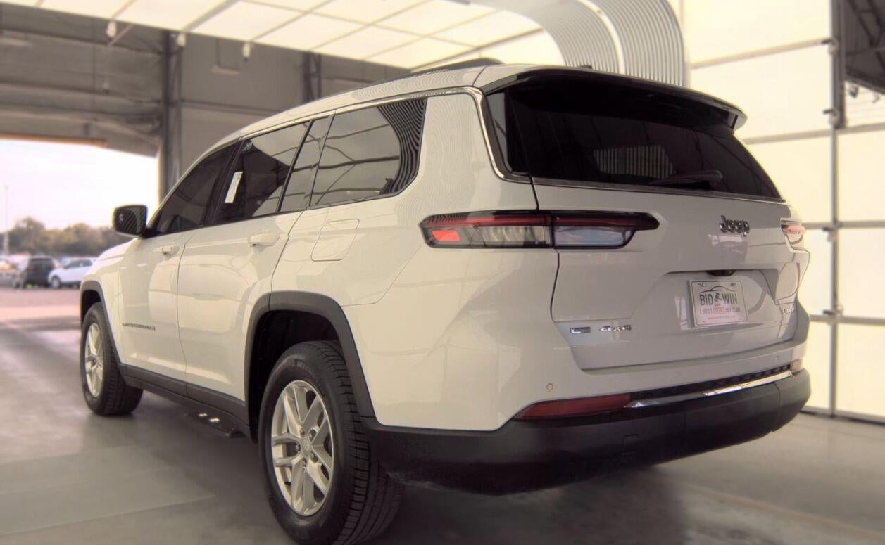 2022 Jeep Grand Cherokee L Laredo