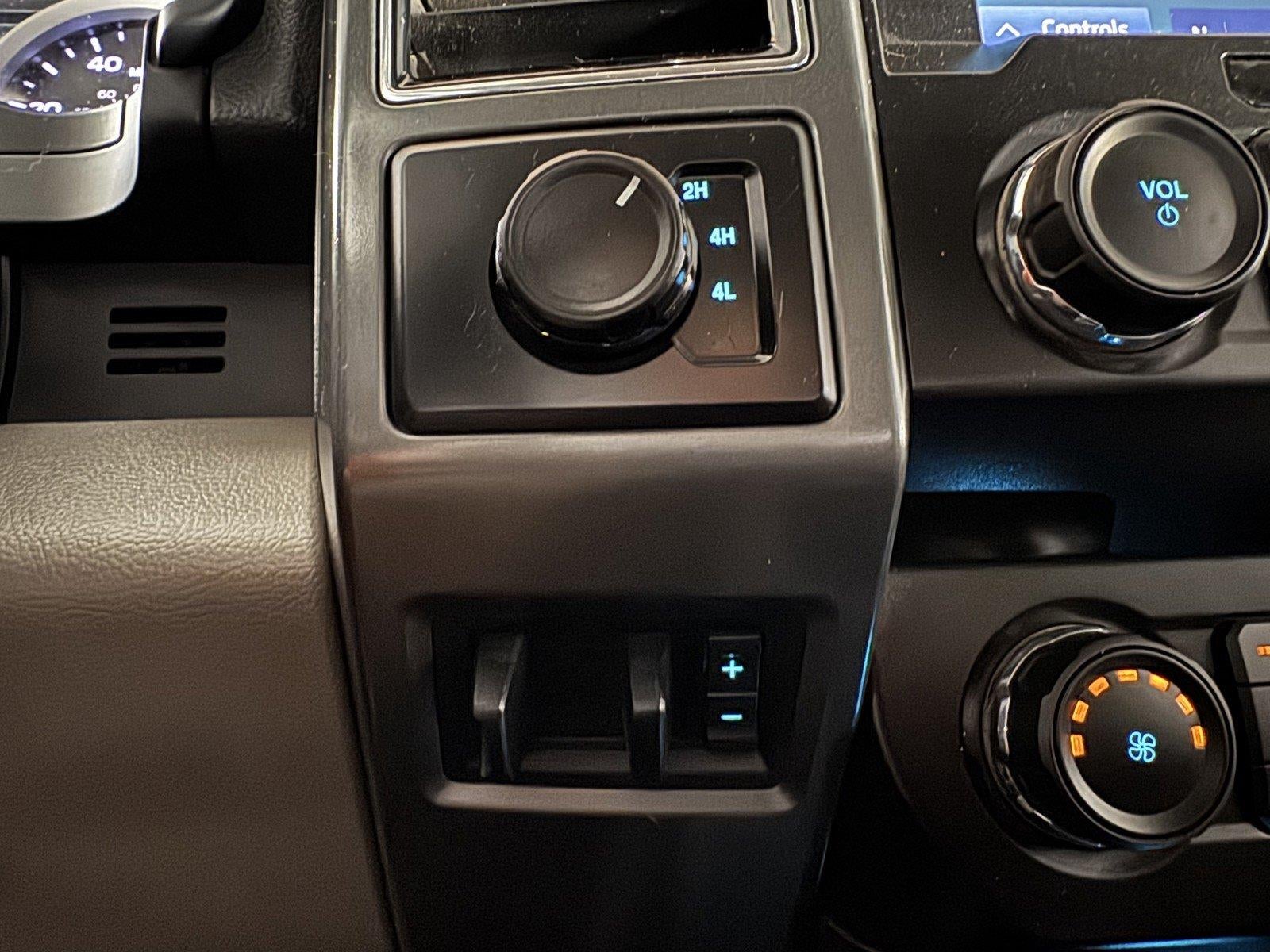 2022 Ford Super Duty F-350 DRW XLT