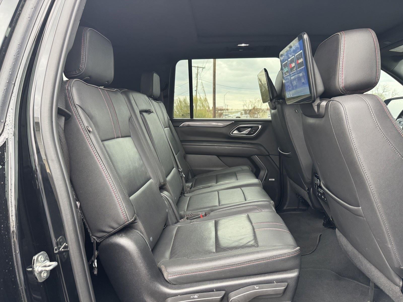 2023 Chevrolet Suburban RST