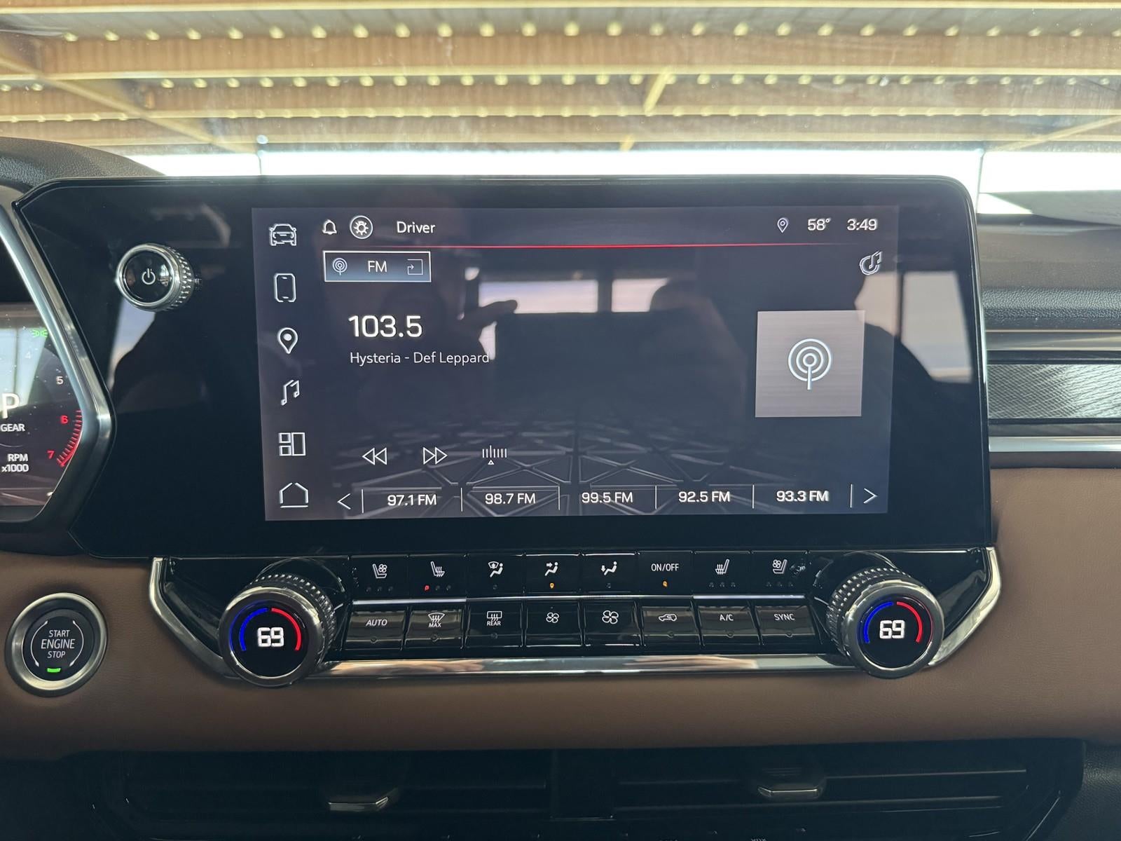 2025 GMC Canyon 4WD AT4