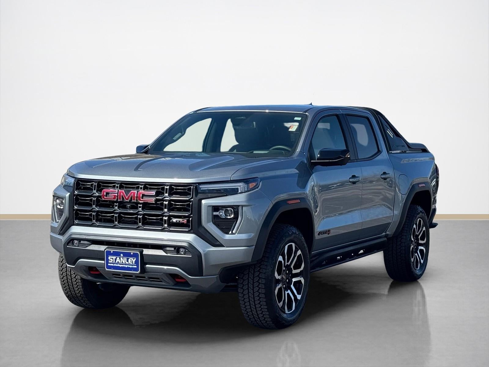 2025 GMC Canyon 4WD AT4