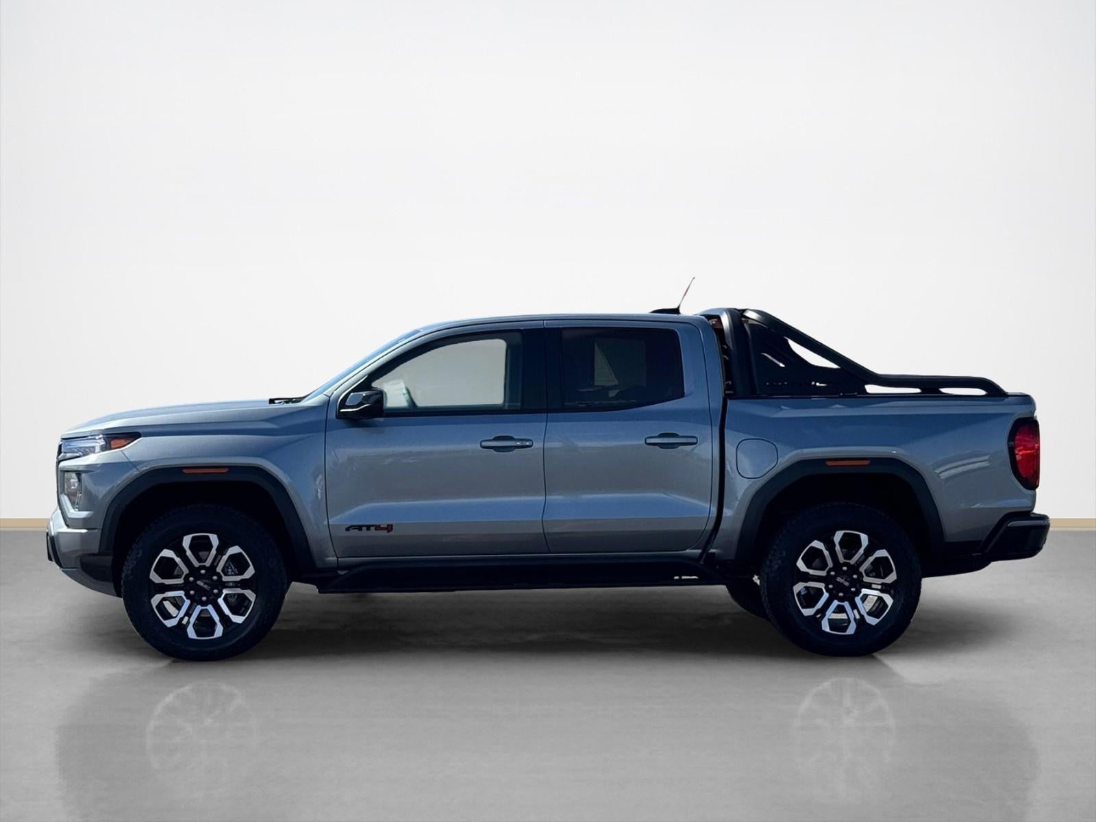 2025 GMC Canyon 4WD AT4