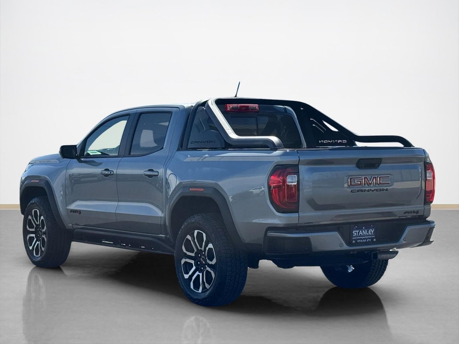2025 GMC Canyon 4WD AT4