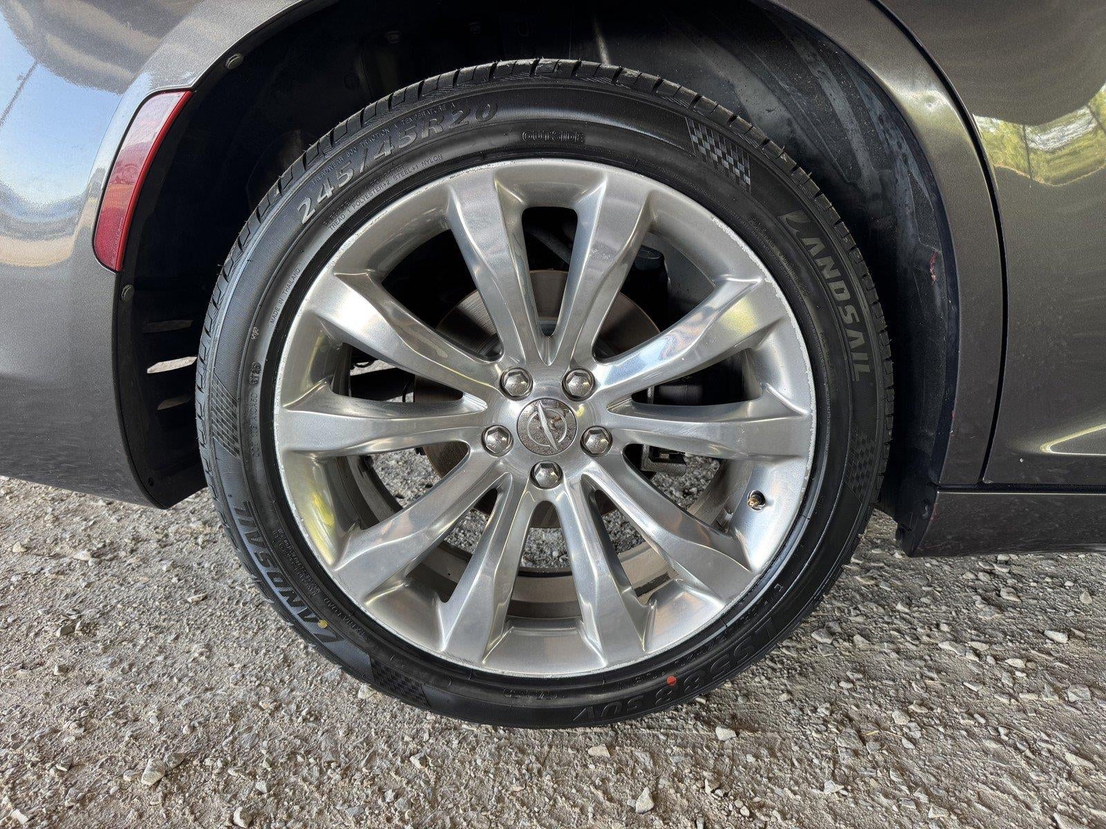 2020 Chrysler 300 Limited