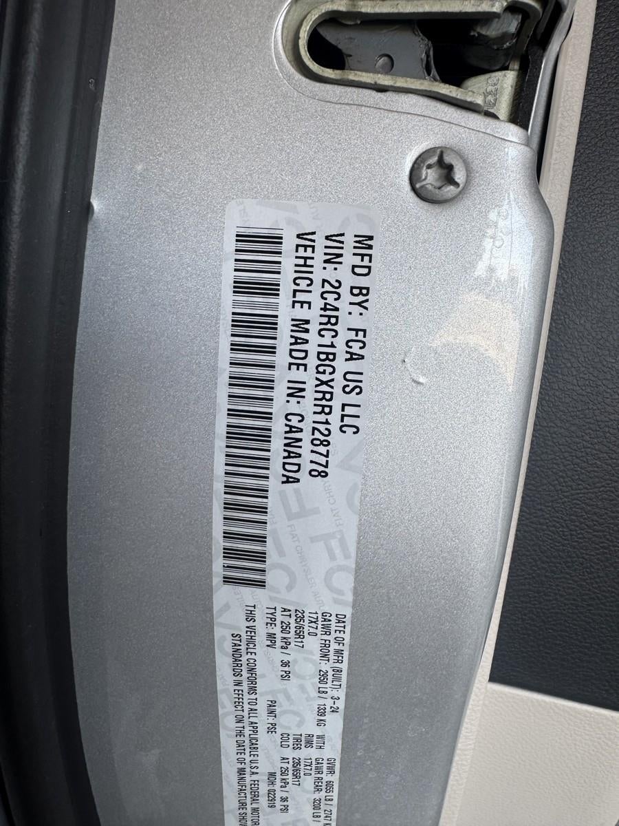 2024 Chrysler Pacifica Touring L