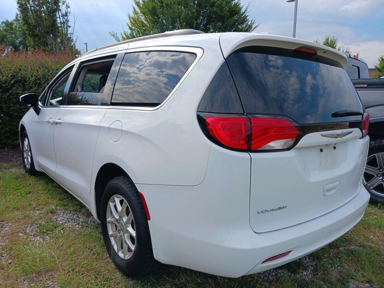 2020 Chrysler Voyager LXI