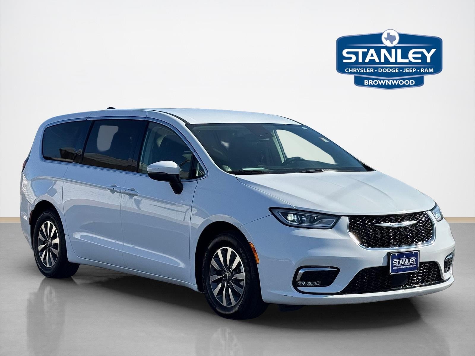 2023 Chrysler Pacifica Hybrid Touring L