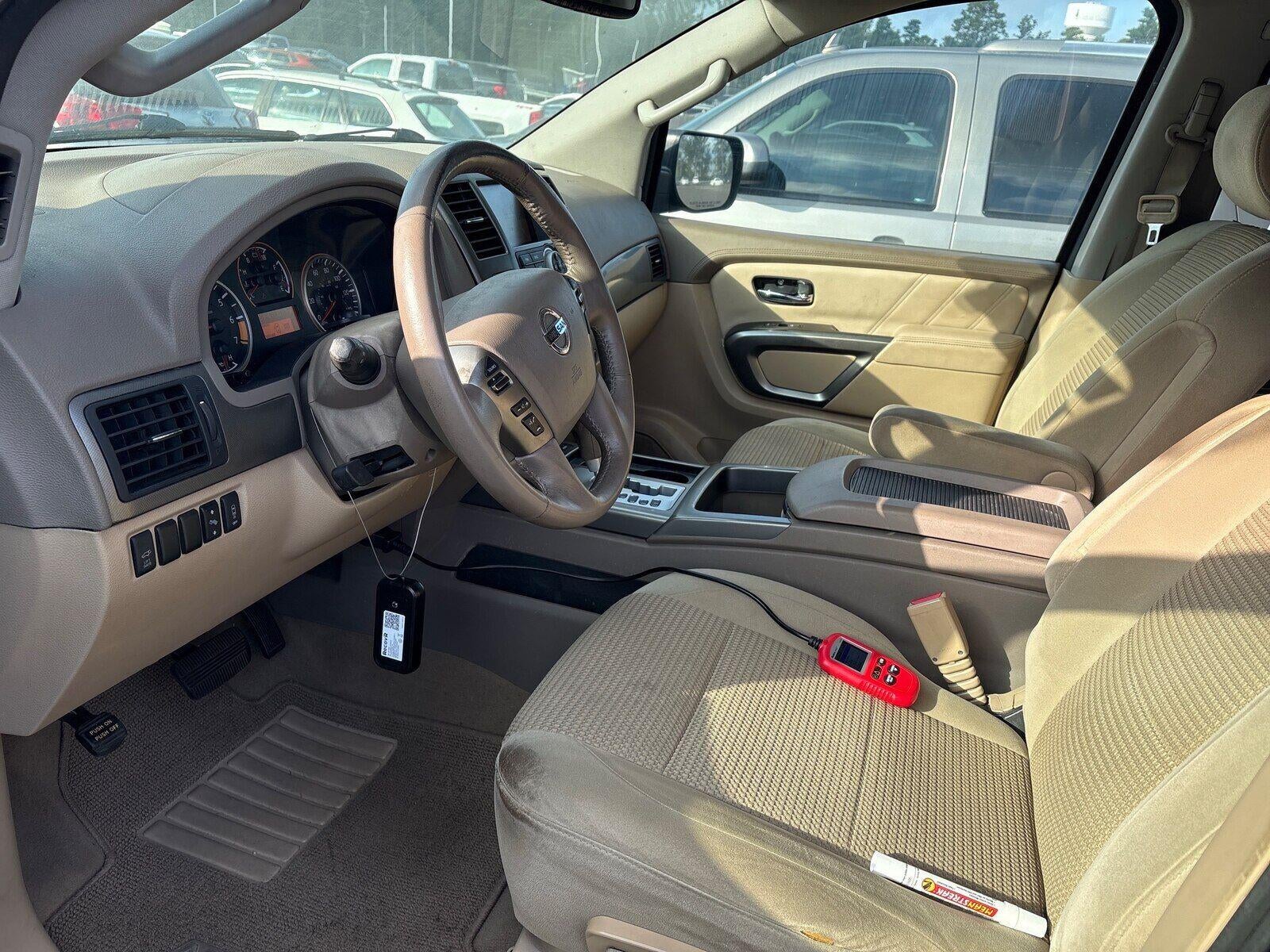 2015 Nissan Armada SV
