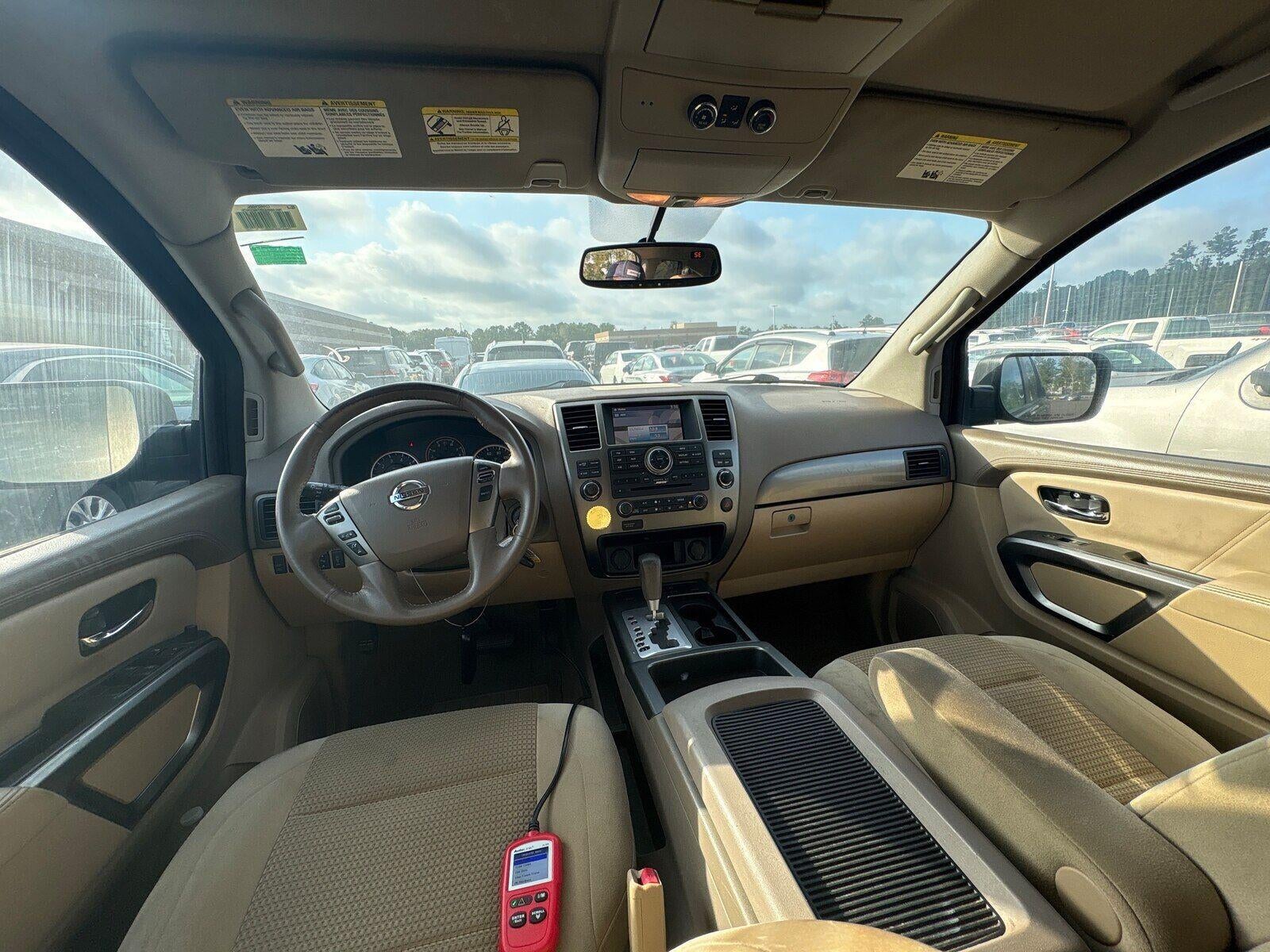 2015 Nissan Armada SV