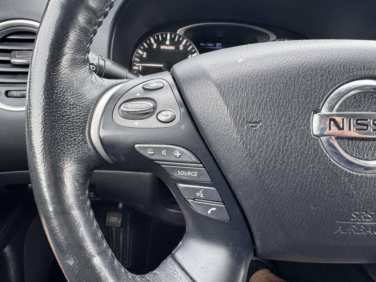 2020 Nissan Pathfinder SL