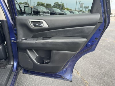 2020 Nissan Pathfinder SL