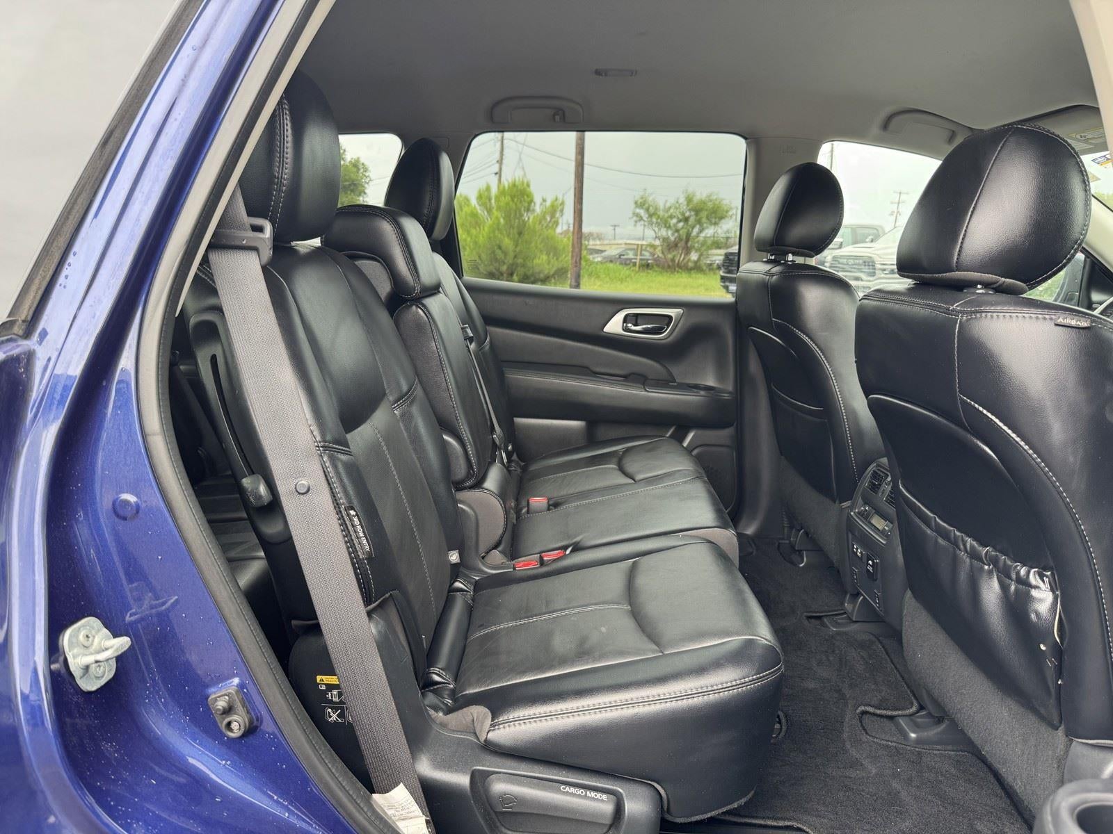 2020 Nissan Pathfinder SL