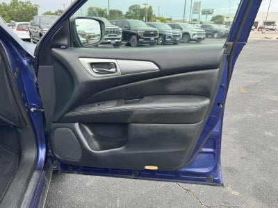 2020 Nissan Pathfinder SL