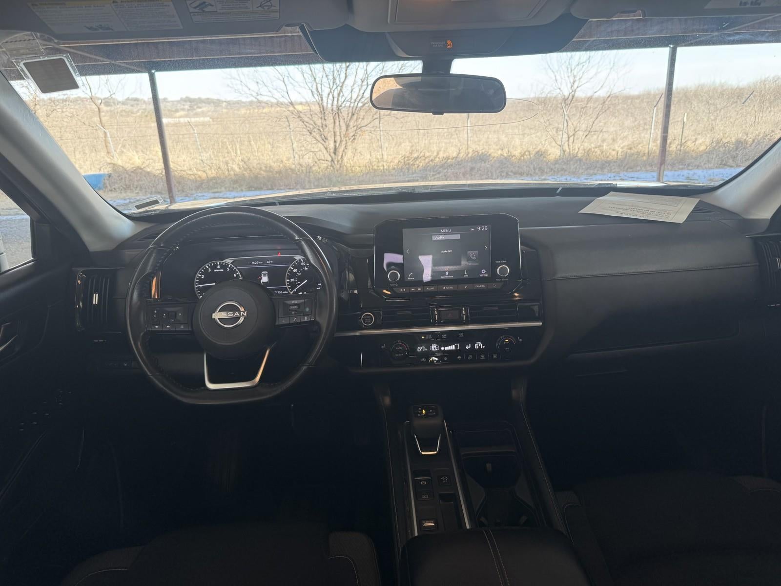 2022 Nissan Pathfinder SV