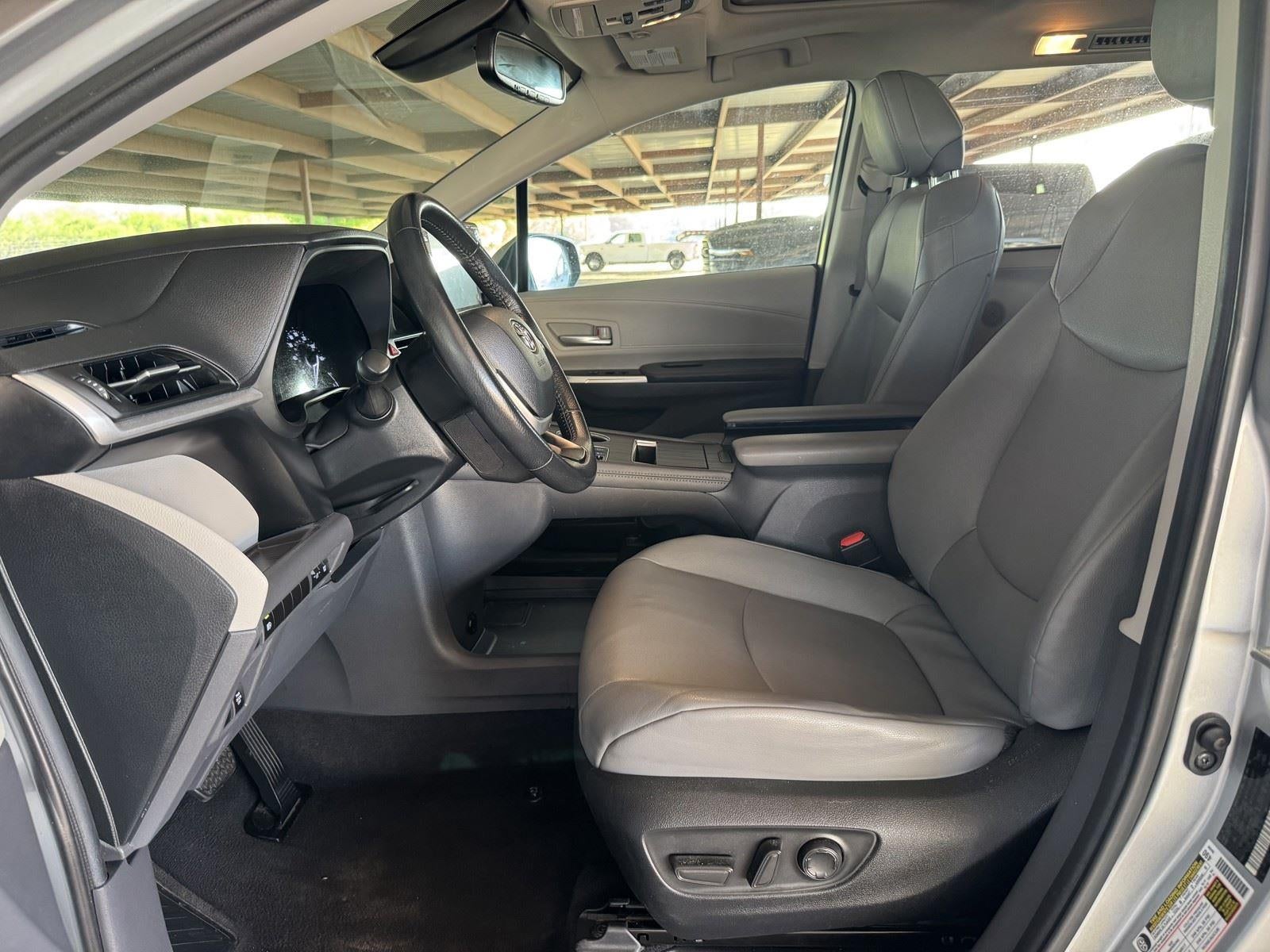 2024 Toyota Sienna XLE