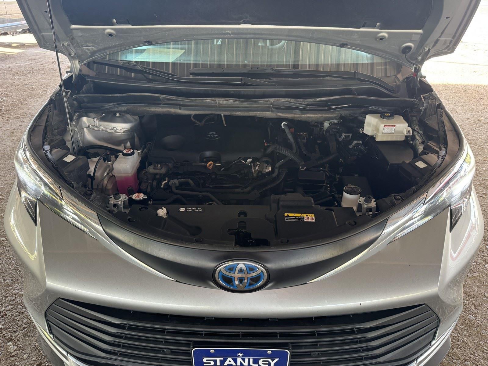 2024 Toyota Sienna XLE