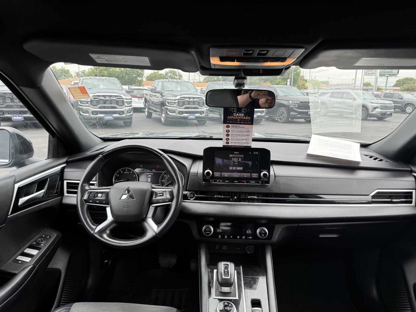 2022 Mitsubishi Outlander SE