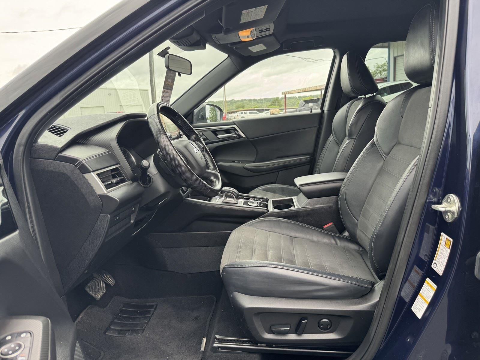2022 Mitsubishi Outlander SE