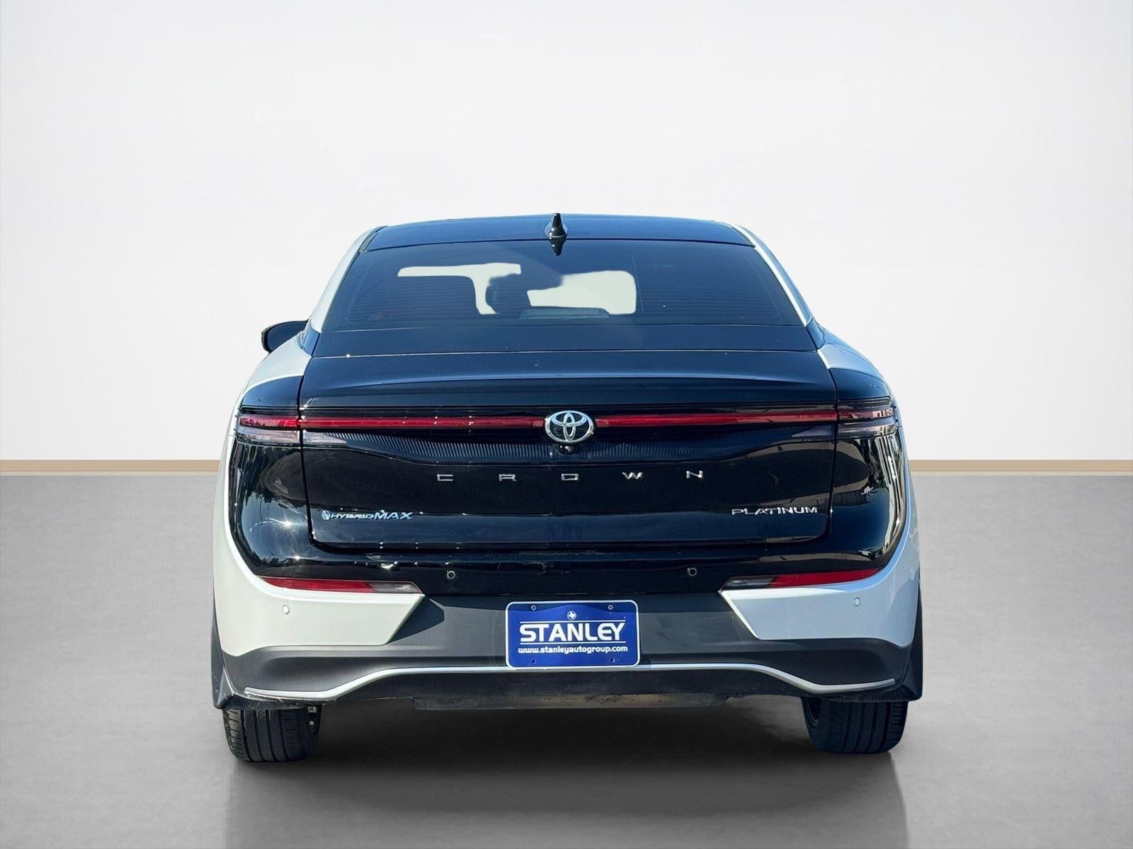 2024 Toyota Crown Platinum