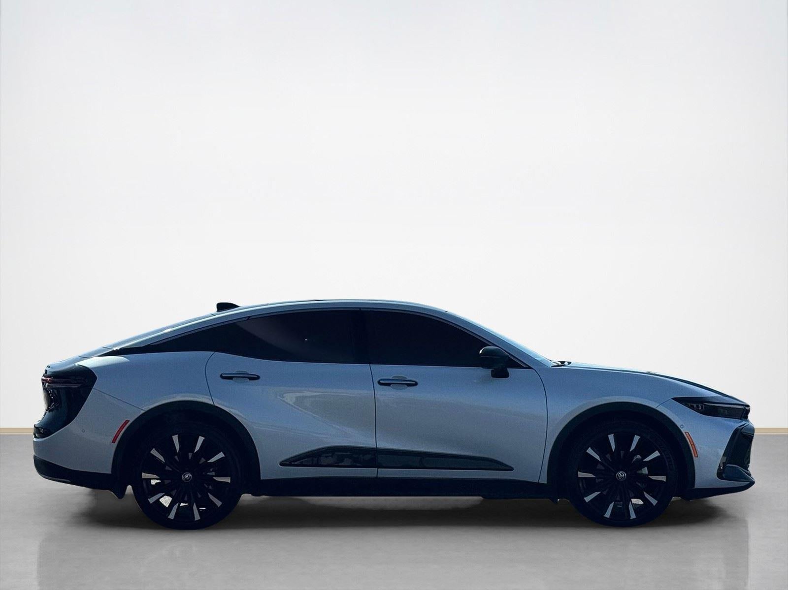 2024 Toyota Crown Platinum
