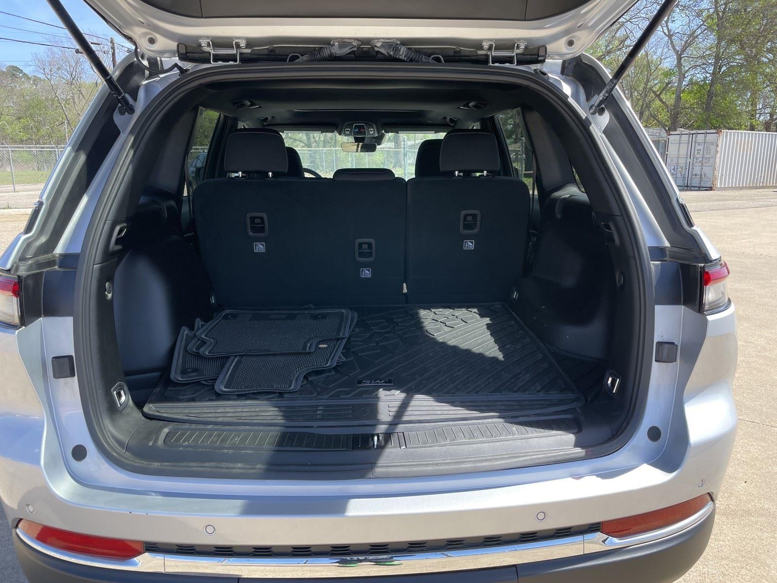 2025 Jeep Grand Cherokee Laredo X