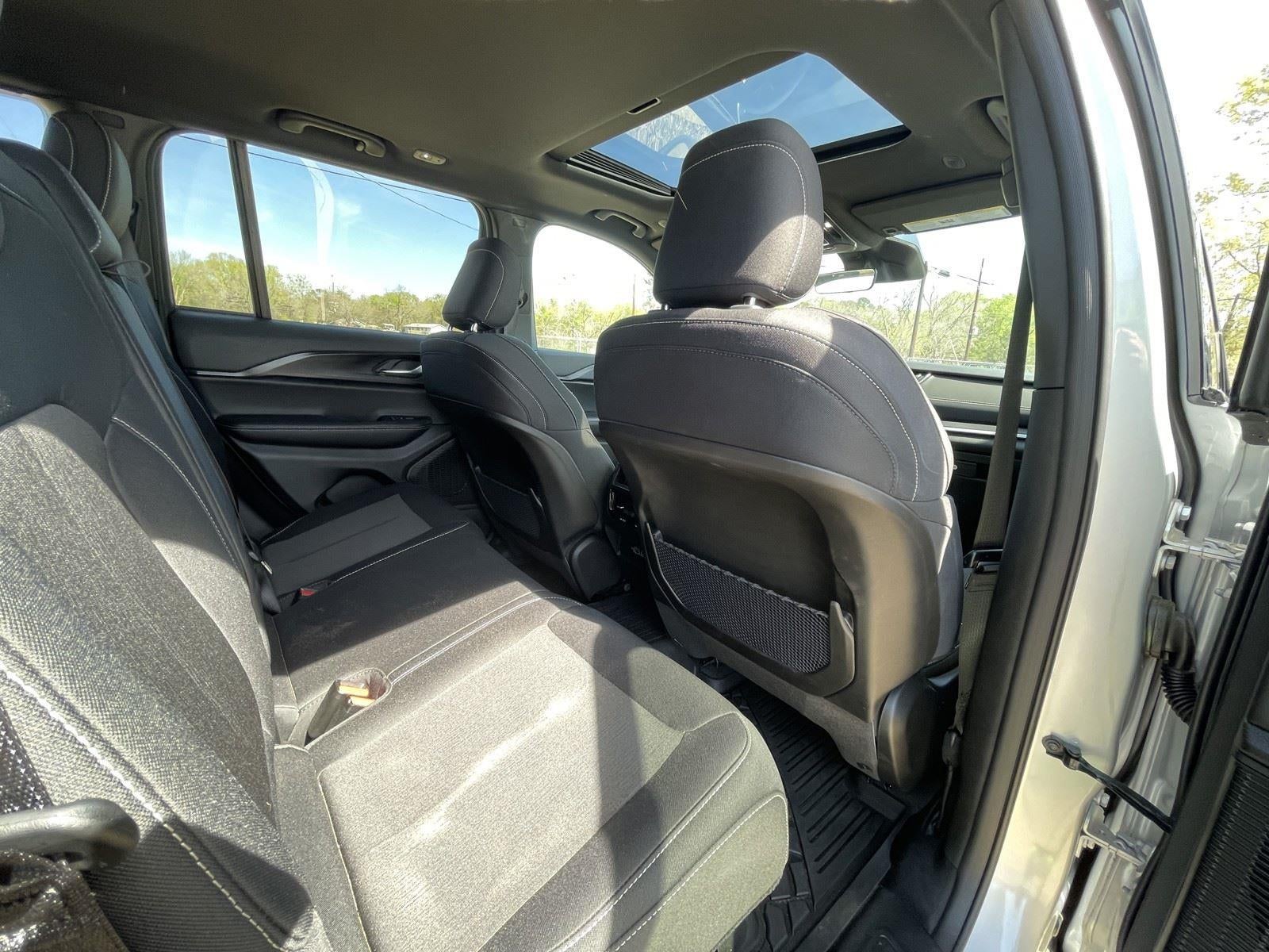 2025 Jeep Grand Cherokee Laredo X