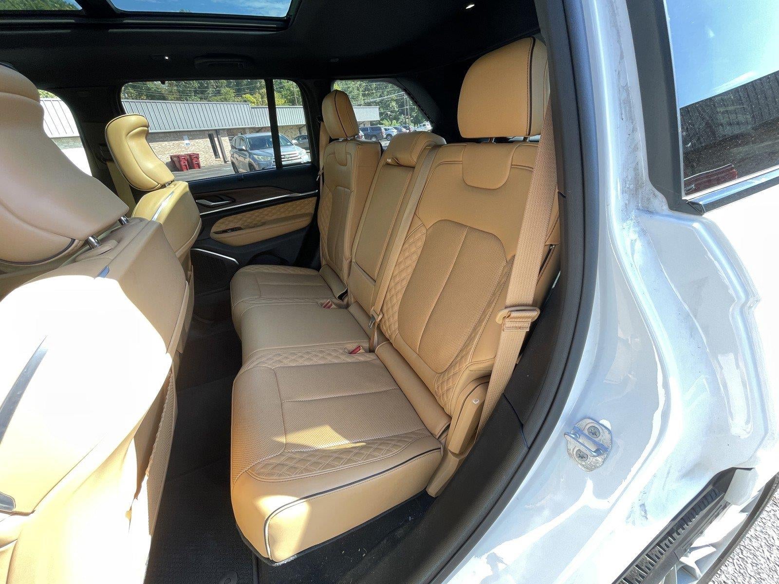 2023 Jeep Grand Cherokee Summit