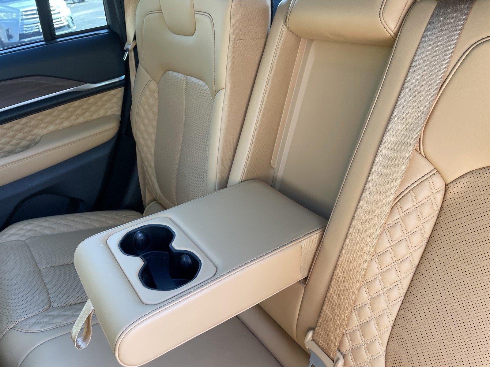 2023 Jeep Grand Cherokee Summit