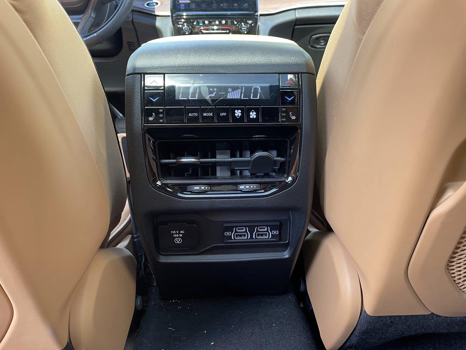 2023 Jeep Grand Cherokee Summit