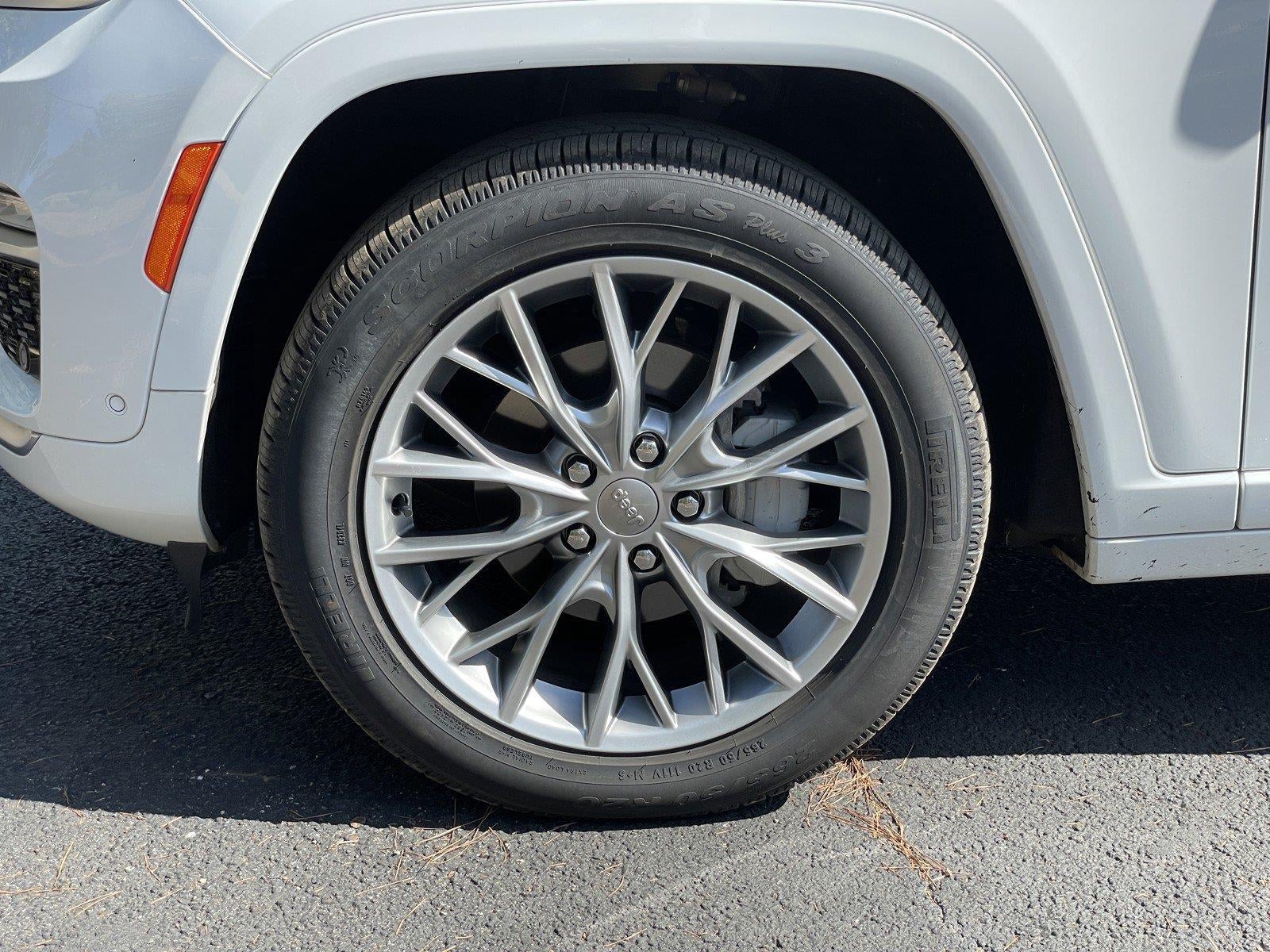 2023 Jeep Grand Cherokee Summit