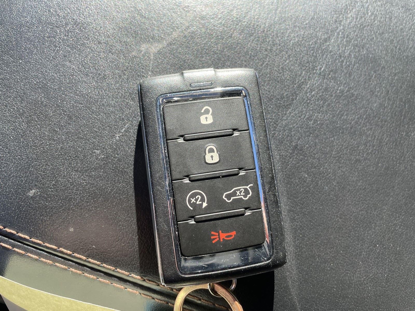 2022 Jeep Grand Cherokee Summit Reserve