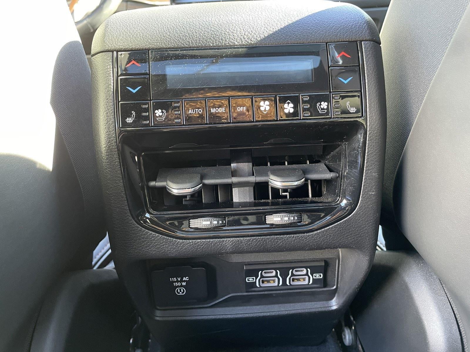 2022 Jeep Grand Cherokee Summit Reserve