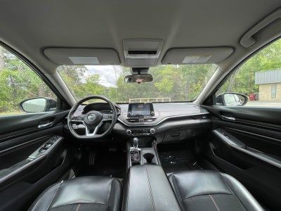 2022 Nissan Altima 2.5 SR