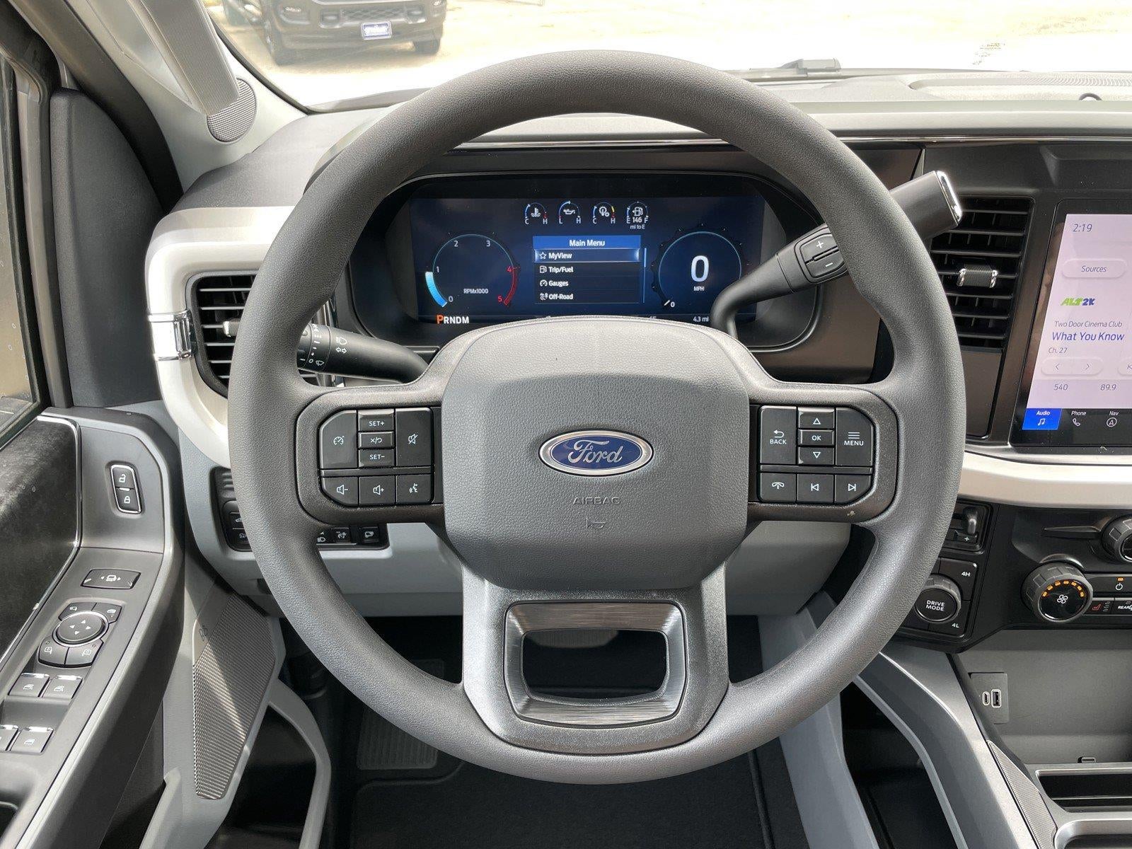2026 Ford Super Duty F-350® XLT