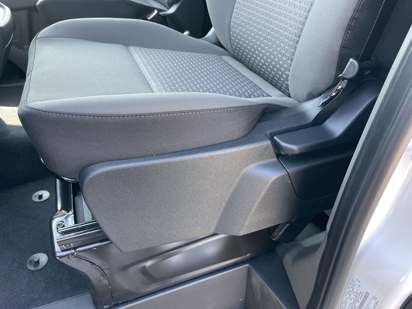 2025 Ford Transit Passenger Wagon XLT