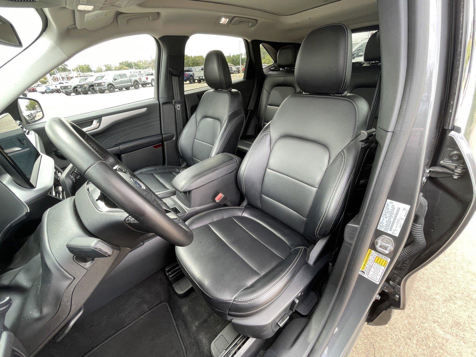 2025 Ford Escape Platinum
