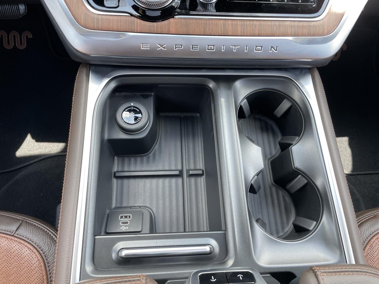 2026 Ford Expedition King Ranch