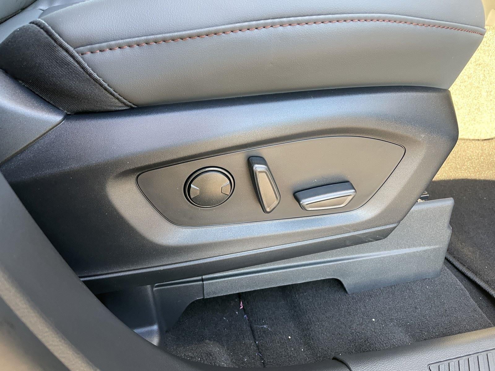 2026 Ford Explorer Active (100A)