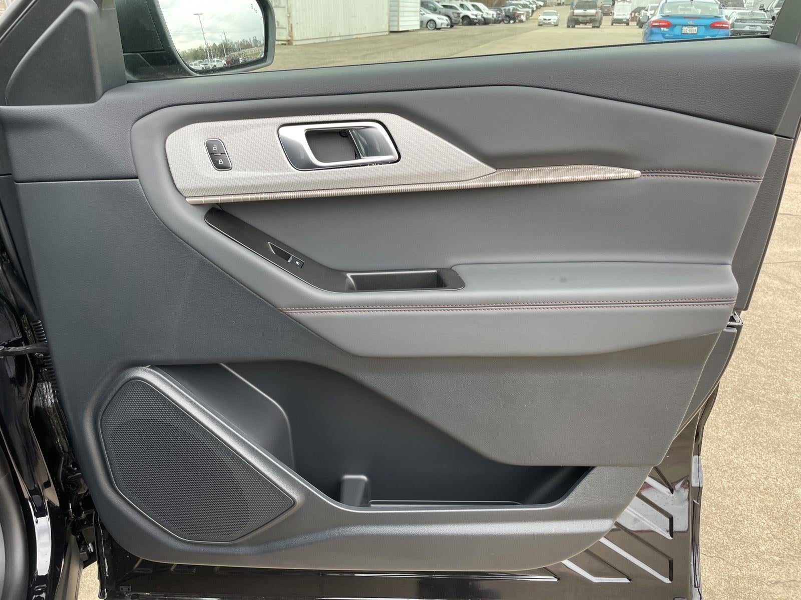 2026 Ford Explorer Active (100A)