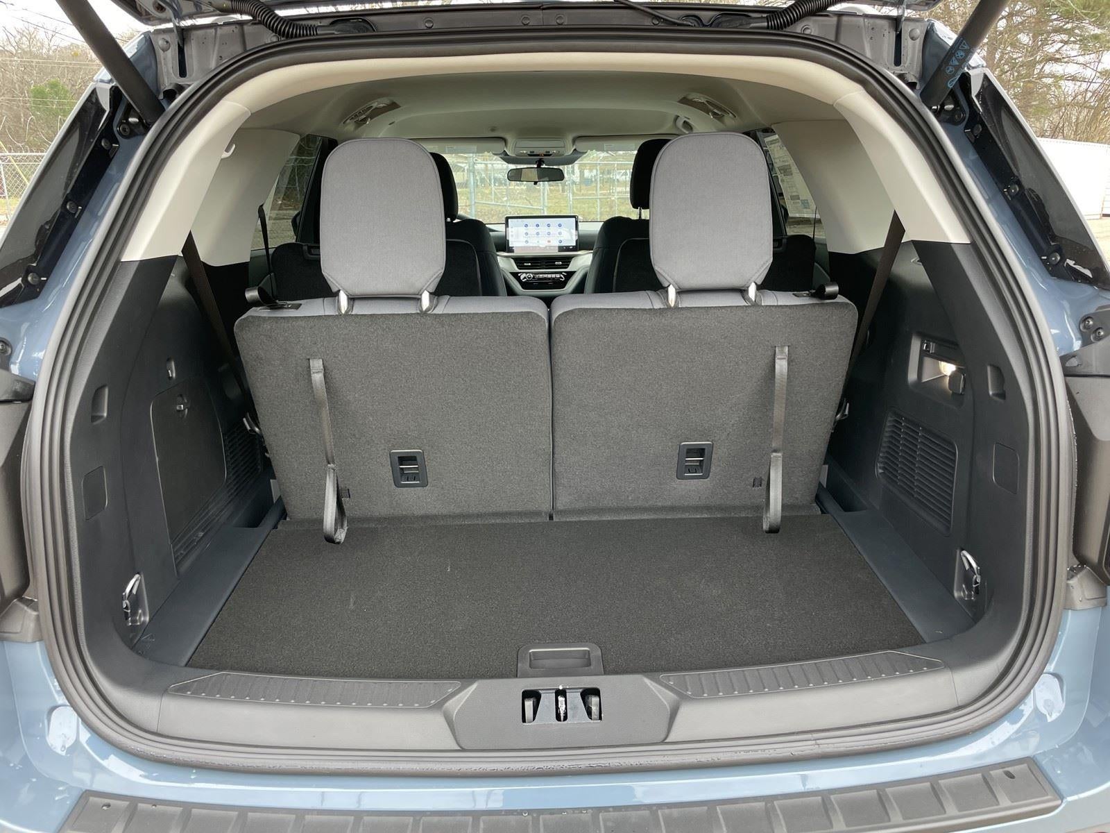 2026 Ford Explorer Active (100A)