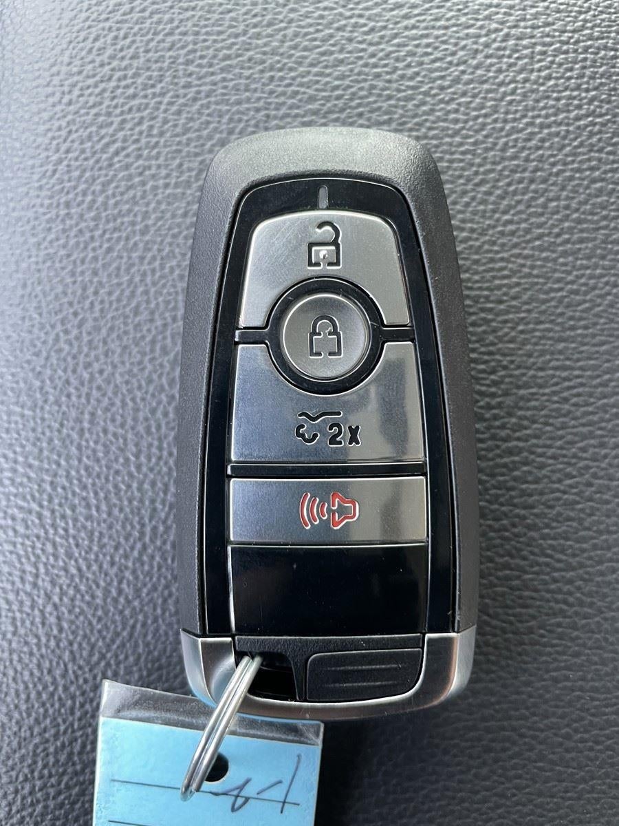 2025 Ford F-150 Lightning Flash - Photo 63