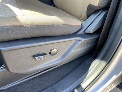2027 Ford Super Duty F-250 SRW XLT