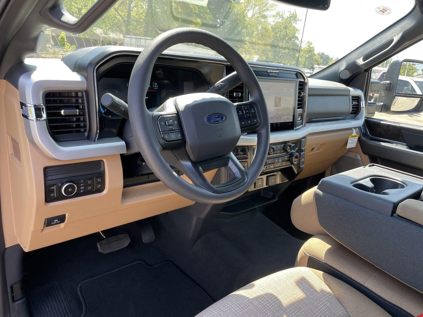 2027 Ford Super Duty F-250 SRW XLT