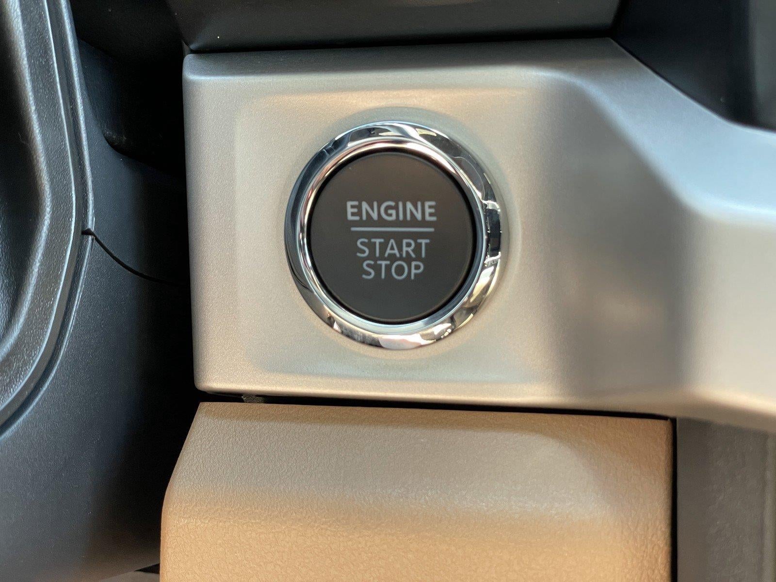 2027 Ford Super Duty F-250 SRW XLT