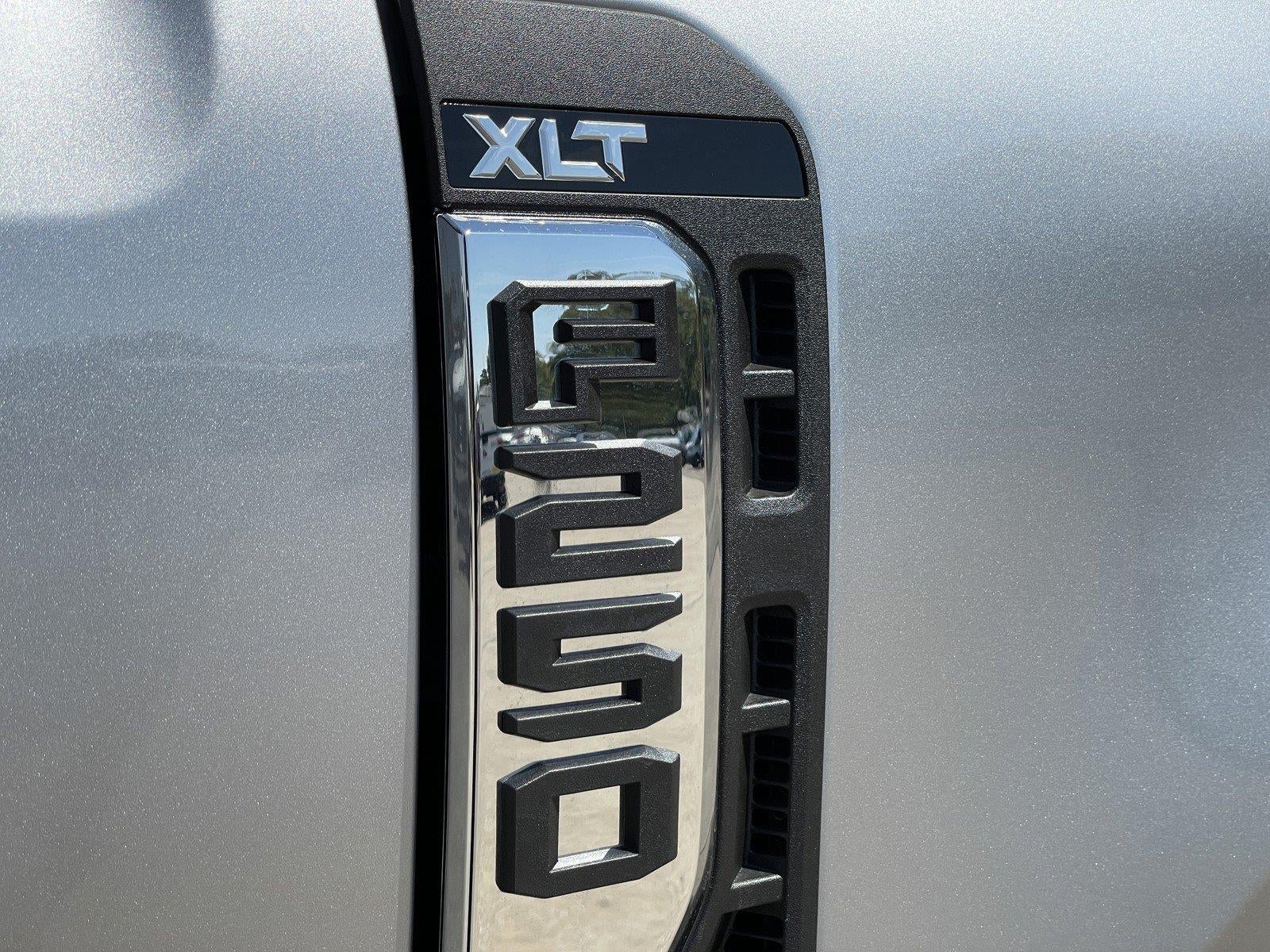 2027 Ford Super Duty F-250 SRW XLT