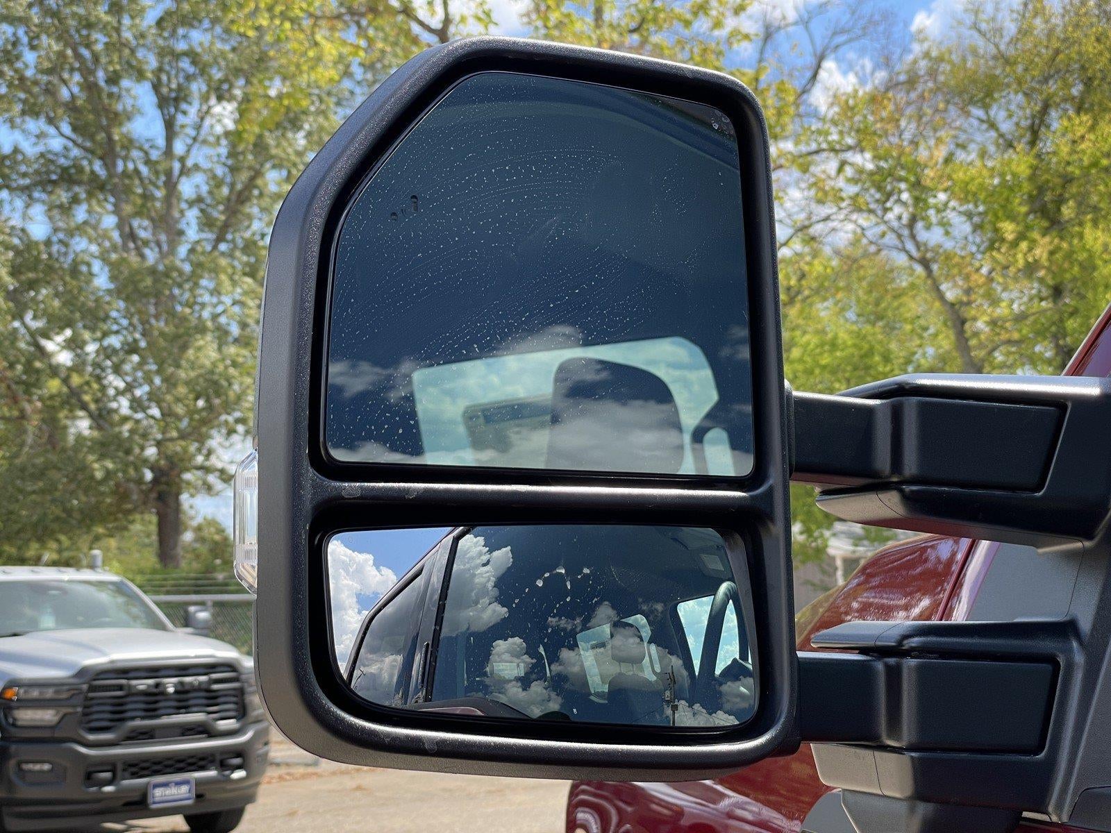 2027 Ford Super Duty F-250 SRW XLT