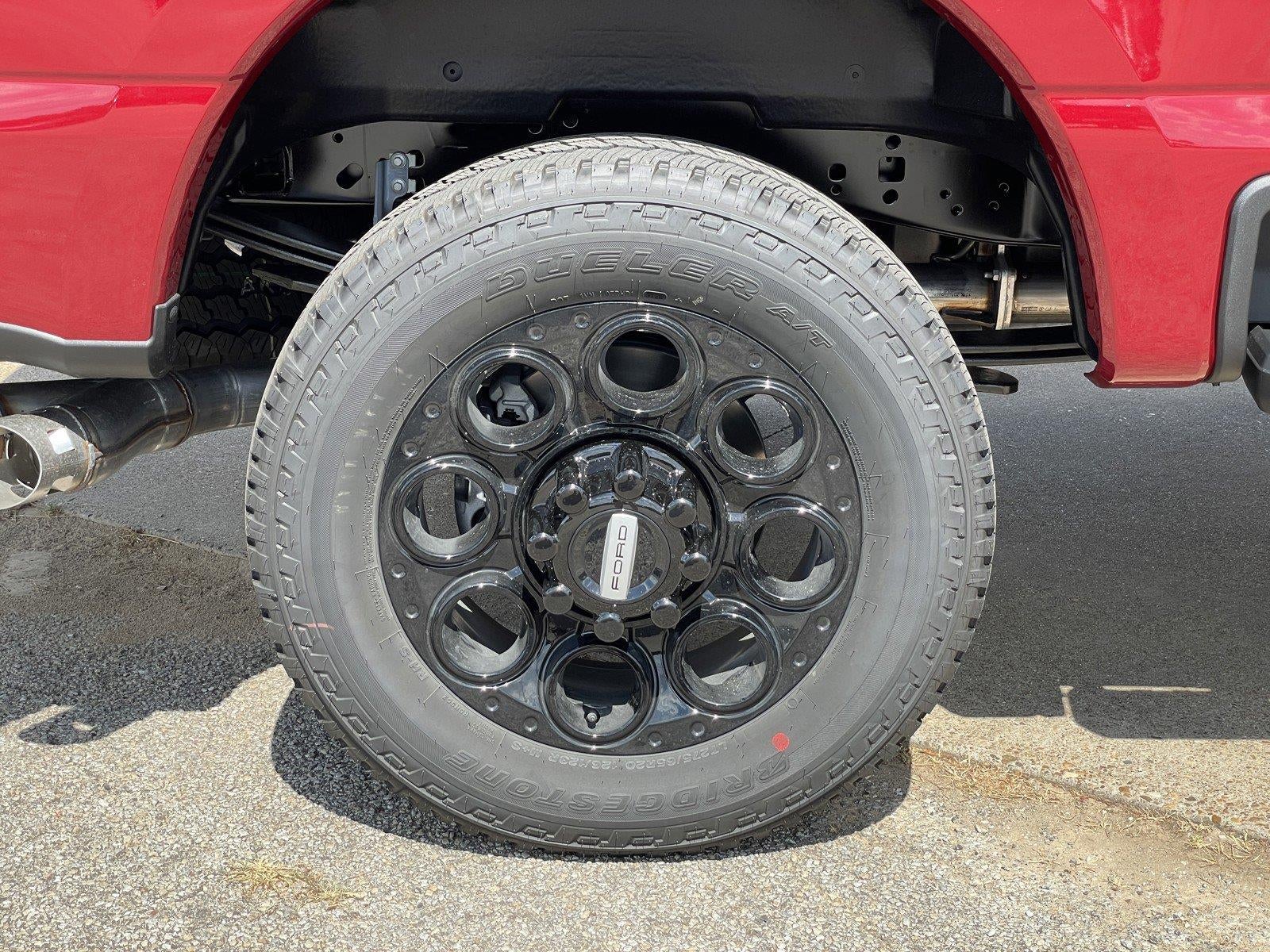 2027 Ford Super Duty F-250 SRW XLT