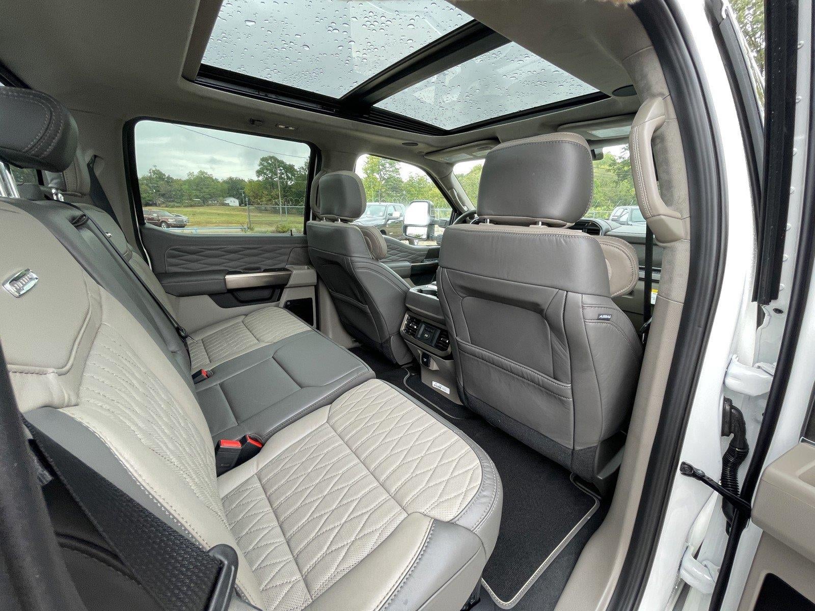 2027 Ford Super Duty F-250 SRW Platinum