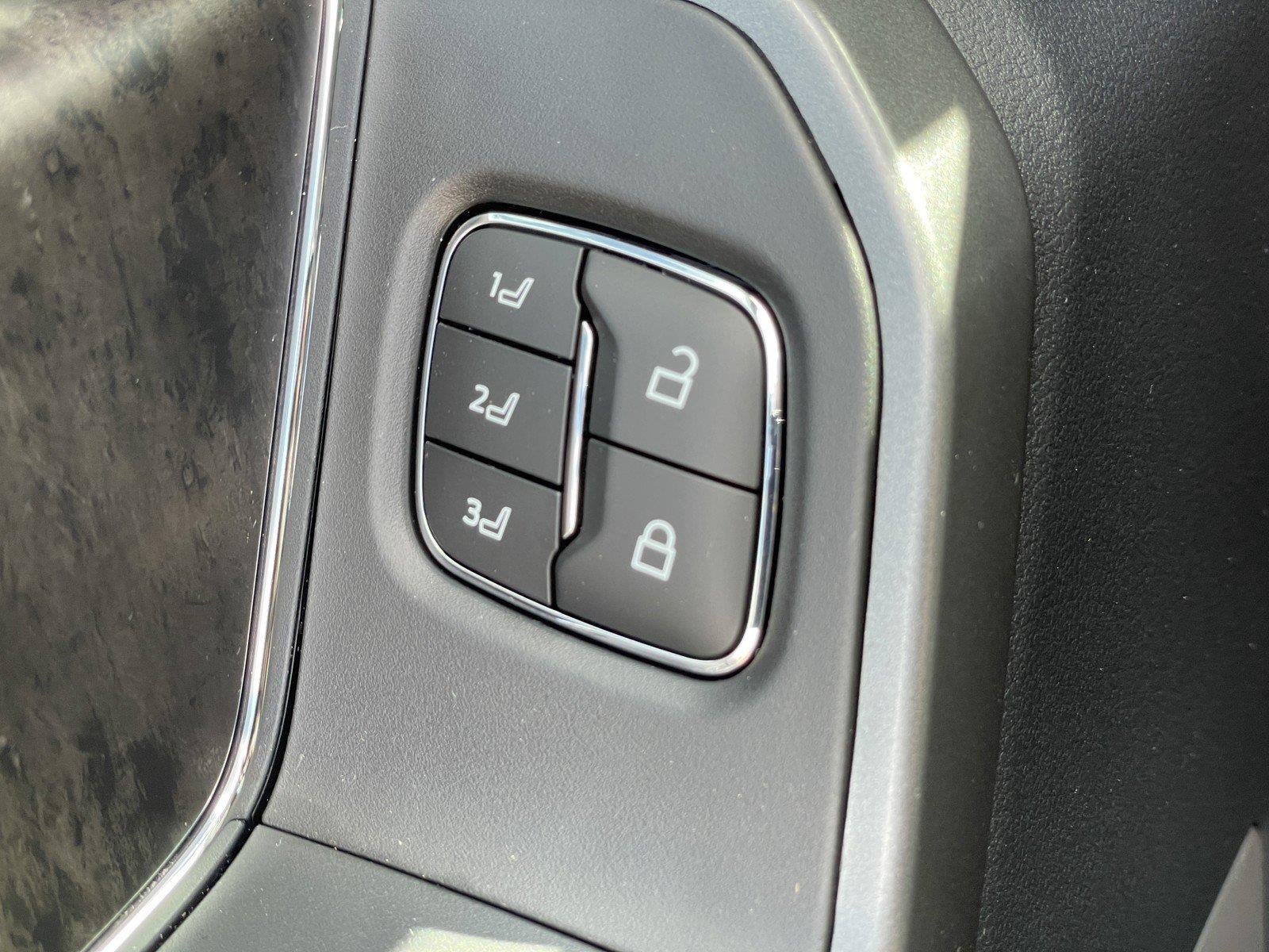 2027 Ford Super Duty F-250 SRW LARIAT