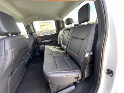 2027 Ford Super Duty F-250 SRW LARIAT